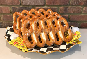 The Deluxe 20-Pack Philly Soft Pretzels Gift Box